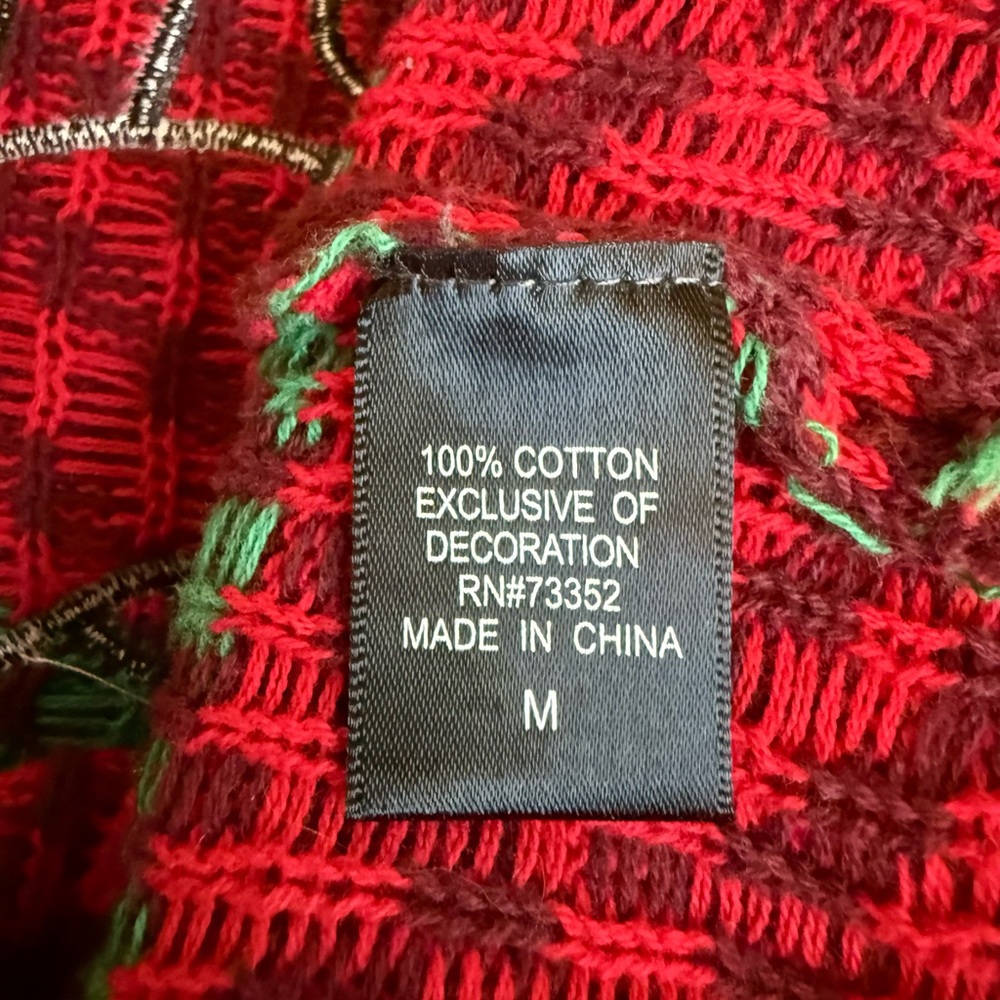 Target 33 Degrees Festive Santa Crewneck Sweater - Red and Green - Picture 7 of 9